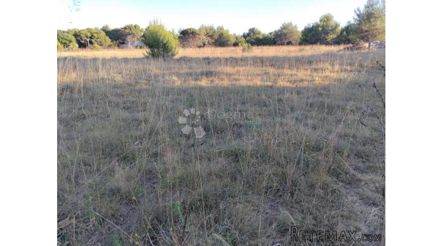 STRATEŠKI INVESTICIJSKI POTENCIJAL: Zemljište 1760 m² - Otok - 3