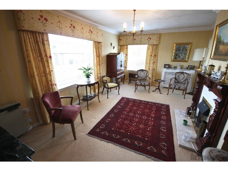 3 Bedrooms - Detached - For Rent - 2