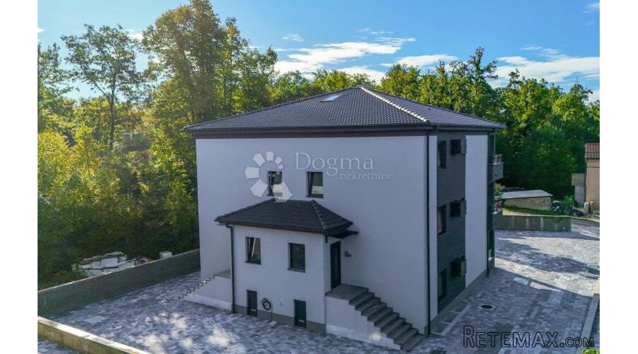 Izuzetno kvalitetna novogradnja u blizini centra Matulja - 2