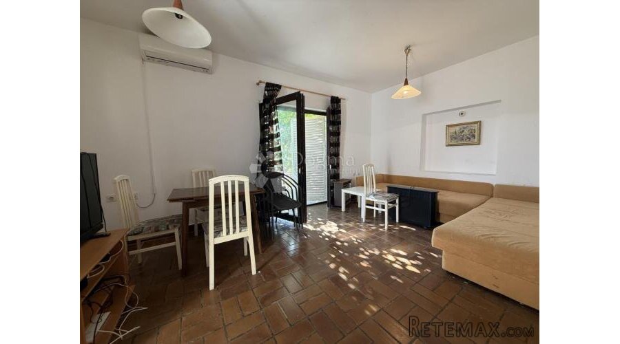 Prodaje se apartman u centru Malog Lošinja - 3