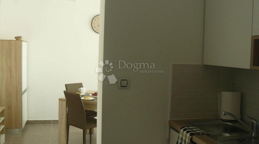 PRODAJA EKSKLUZIVNOG SMJEŠTAJNOG KOMPLEKSA - 8