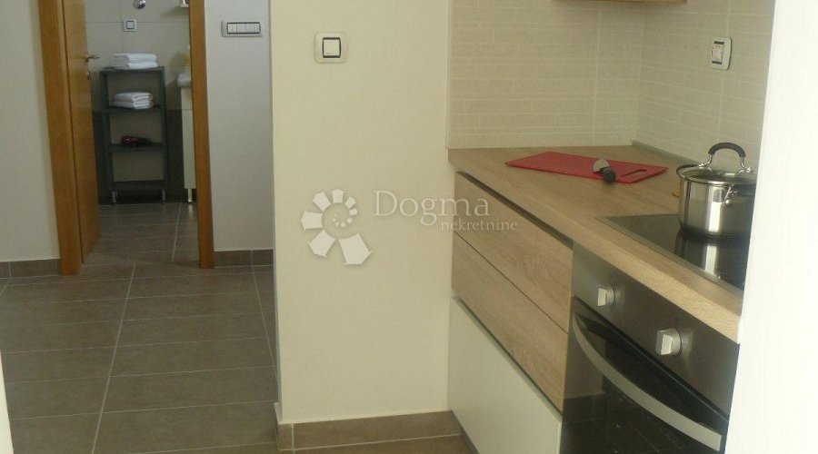 PRODAJA EKSKLUZIVNOG SMJEŠTAJNOG KOMPLEKSA - 9