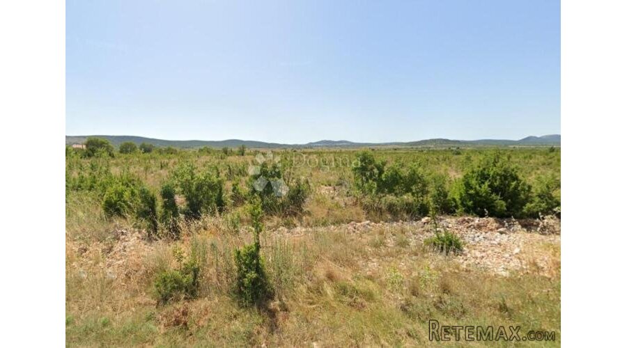 Poljoprivredno zemljište 7037m2, Dragišići – Investicija