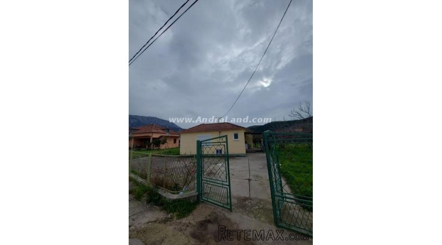 Prodaje se kuca - 4