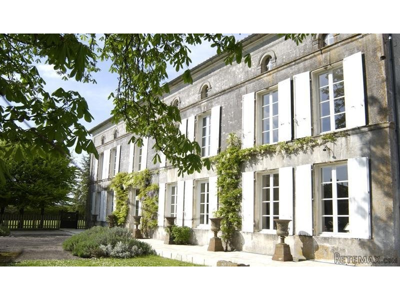 Stunning Charentaise House With Pool..