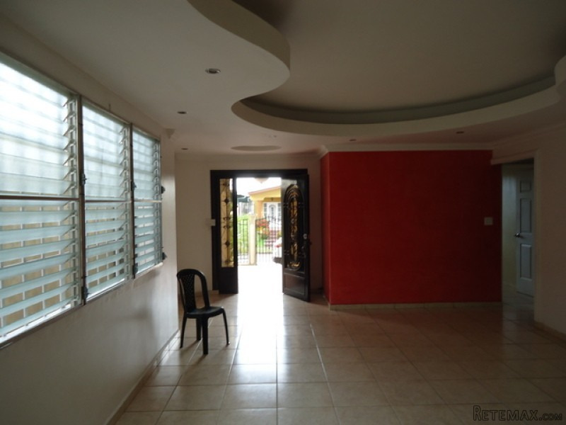 Amazing house in Brisas del Golf.. - 2