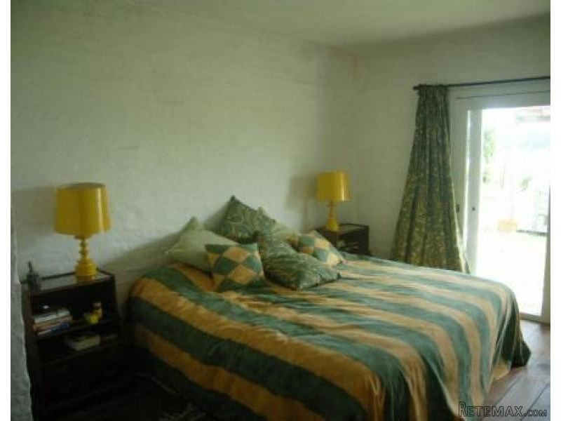4 Bedroom House - For Rent -.. - 2