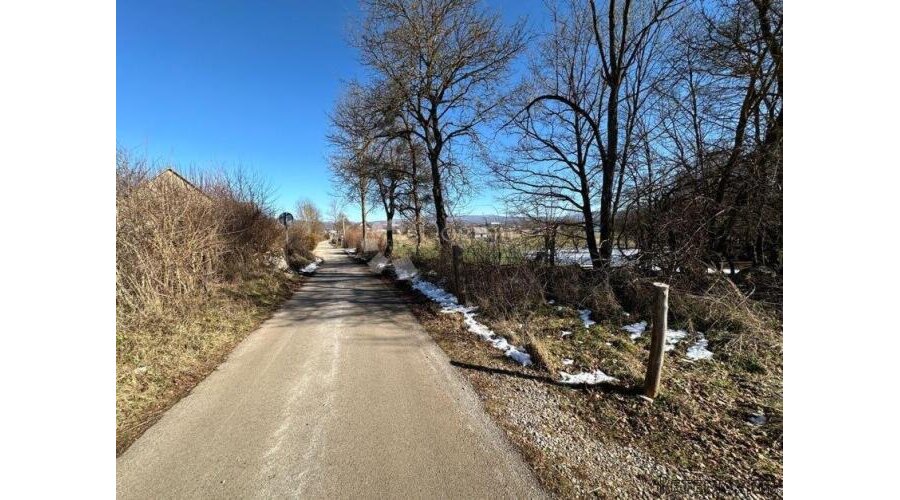 ZEMLJIŠTE NADOMAK PERUŠIČA U PRIRODI 11035M2 GRAĐEVINDKO !! - 2