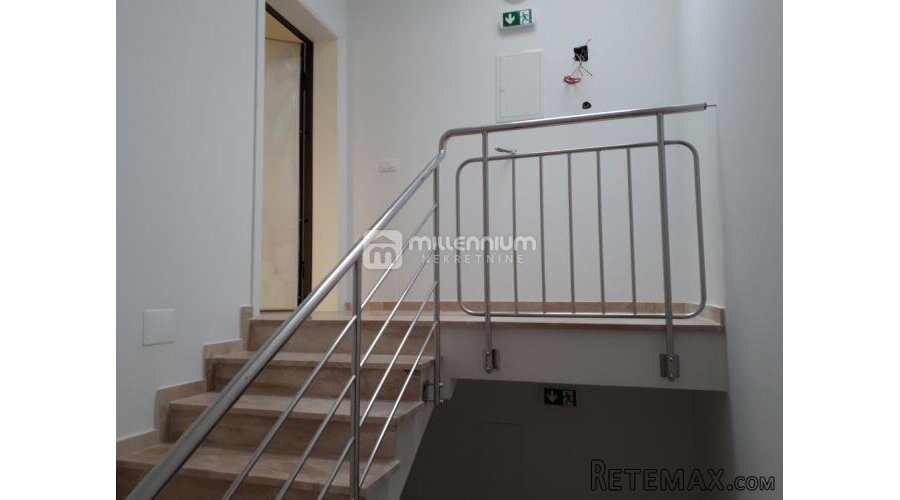 Otok Krk, Njivice, 71.30m2, 2s+db, terasa, parking - 8
