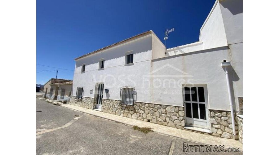NEW & EXCLUSIVE TO VOSS HOMES - A Large bed & breakfast..