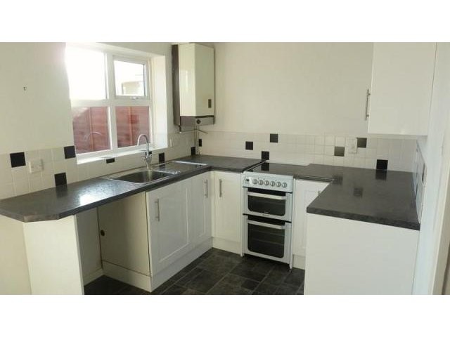Unfurnished 2 bedroom Property For.. - 2