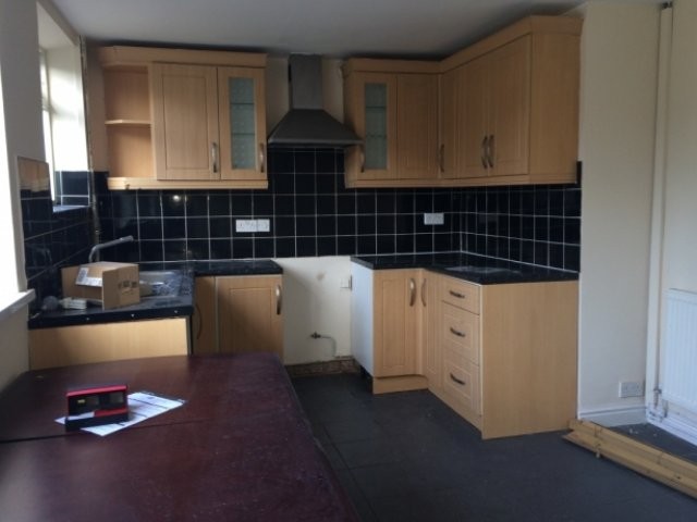 Three Bedroom Semi Detached House For.. - 2