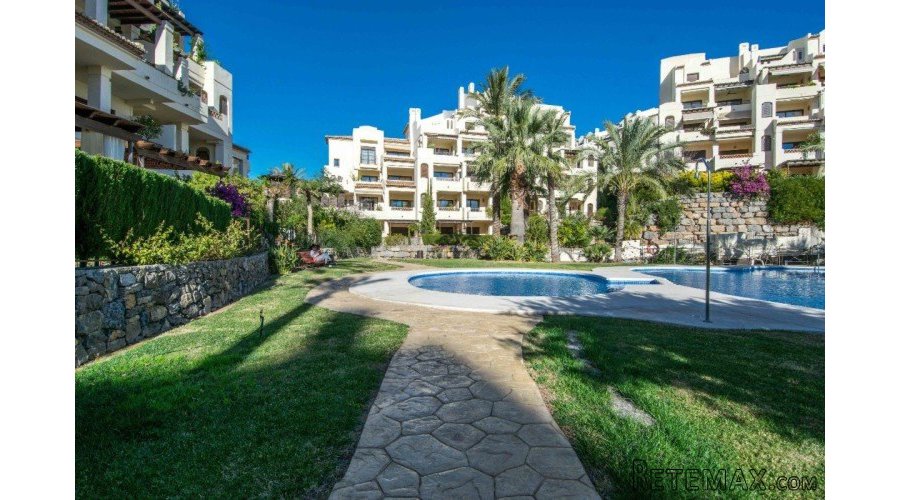 This fantastic apartment with sea views is located in a.. - 2