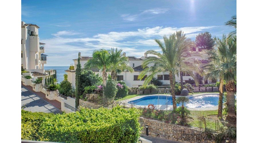This fantastic apartment with sea views is located in a.. - 3