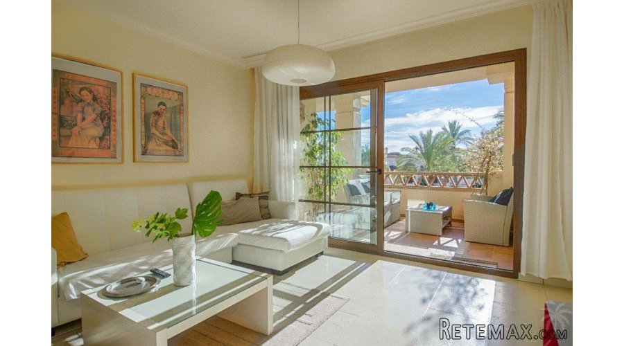 This fantastic apartment with sea views is located in a.. - 6
