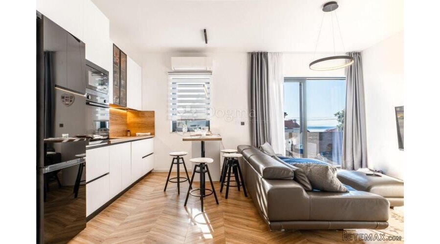 PRILIKA!! Kuća 300m od mora Crikvenica