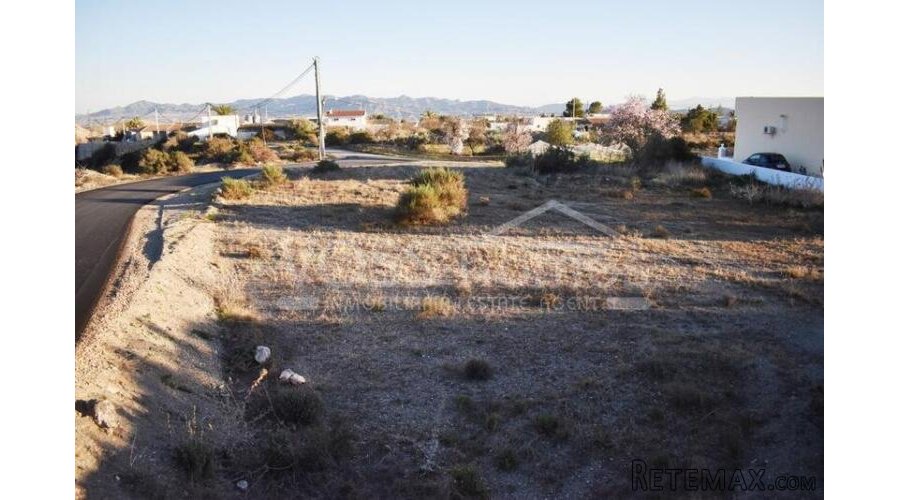 EXCLUSIVE TO VOSS HOMES. An urban building plot (non..