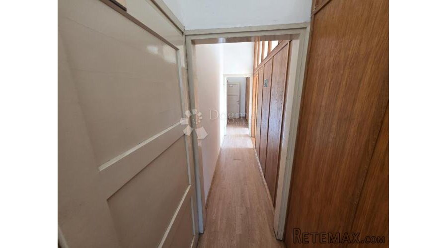 Najam uredskog prostora cca 298m² - 8 ureda, spremište - 2