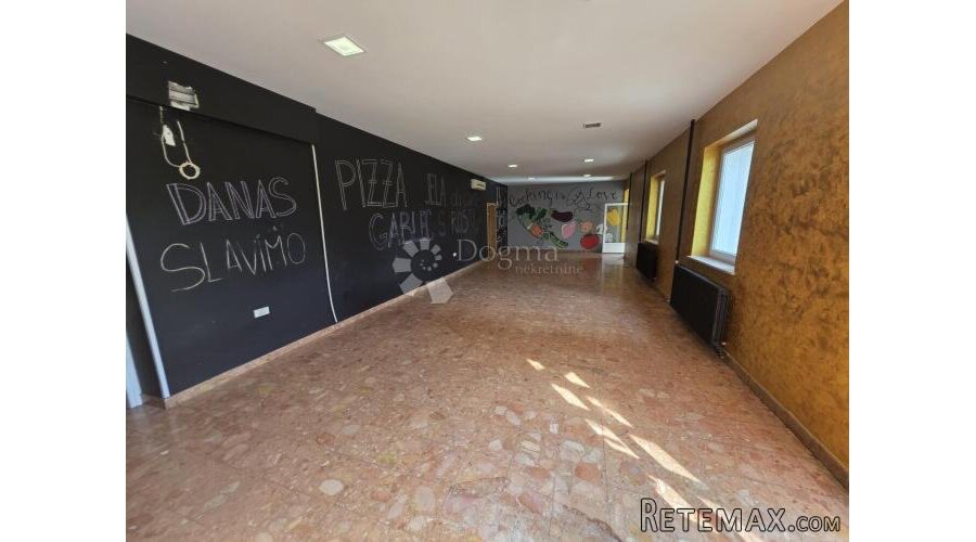 Najam restorana 356m² – krušna peć, pečenjara, terasa, veli - 2
