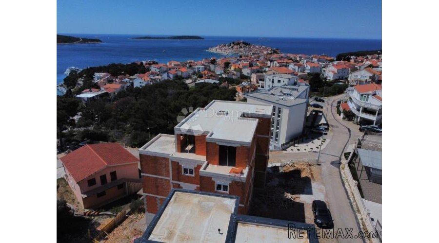PRIMOŠTEN-STAN S POGLEDOM NA MORE - 2