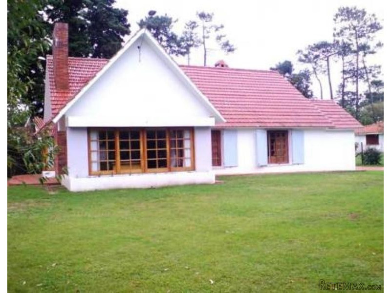 3 Bedroom House - For Rent - Lugano Y..