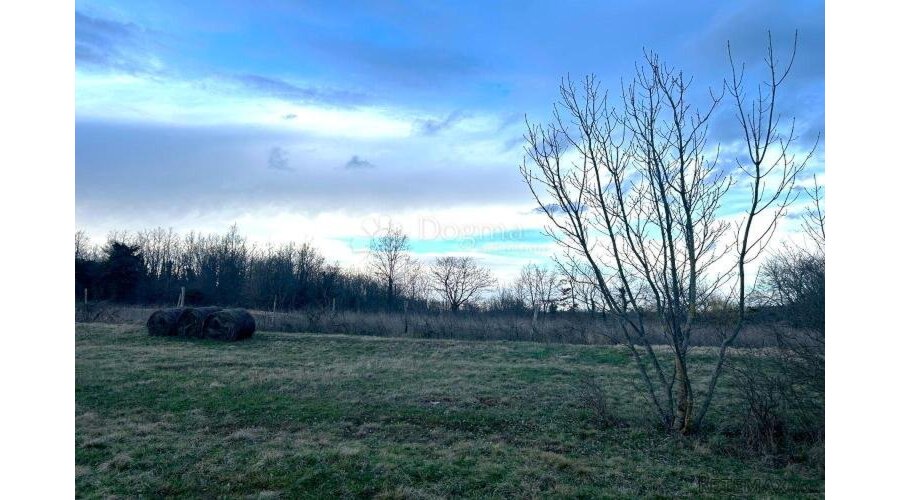 ŽMINJ – lijepa parcela s otvorenim pogledom