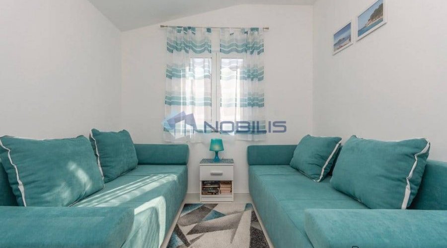 Pašman, Ždrelac - kuća katnica 200 m2 i bungalov - 11