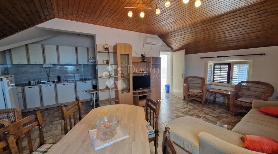 SAMO U DOGMI - KUĆA S TRI STANA - PRILIKA - 8