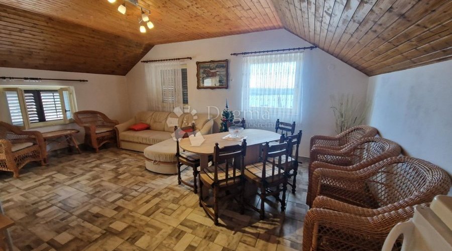 SAMO U DOGMI - KUĆA S TRI STANA - PRILIKA - 9