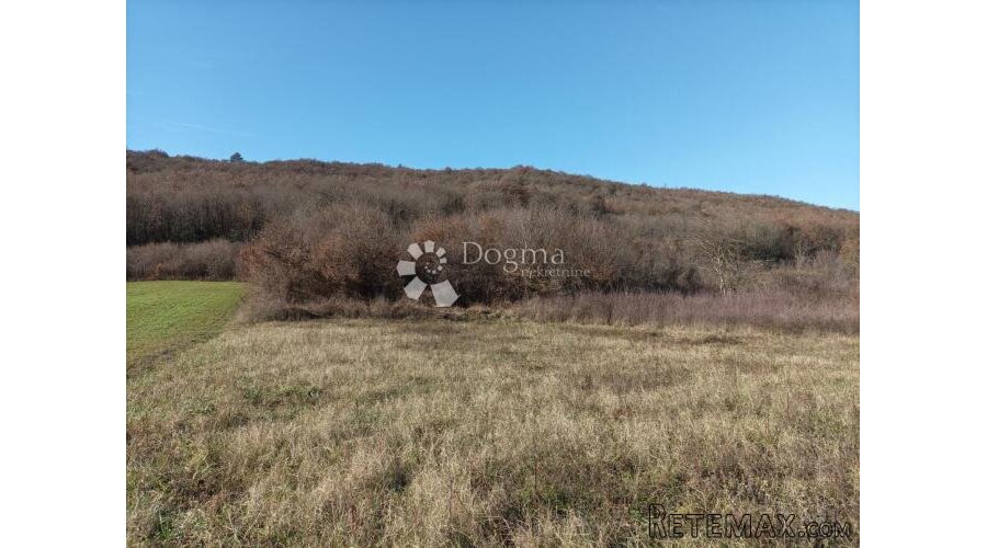 Poljoprivredno zemljište 3610m2 6800e - PRILIKA - 3
