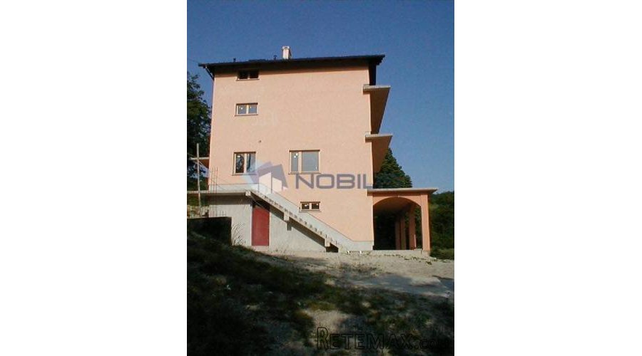 Čučerje, kuća 450 m2 , visoki roh bauh