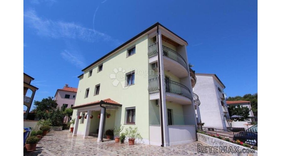 Kuća sa apartmanima