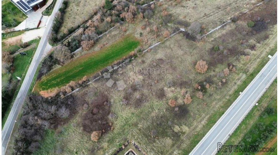 Poljoprivredno zemljište pokraj Vodnjana