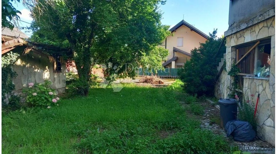 Građevinsko Zemljište sa 2 Starine 417m2 - 3