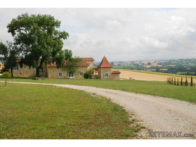 An Impressive Gascon Ensemble With..