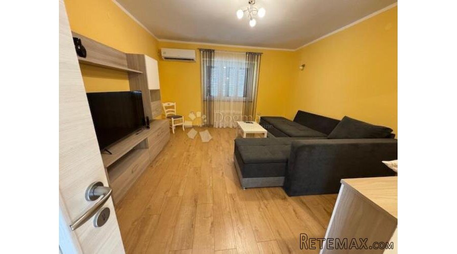 Bezjaki – 1S+DB s terasom i okućnicom
