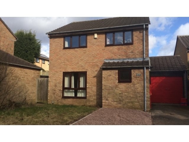 ROOM TO LET IN RANDLAY - ALL BILLS..