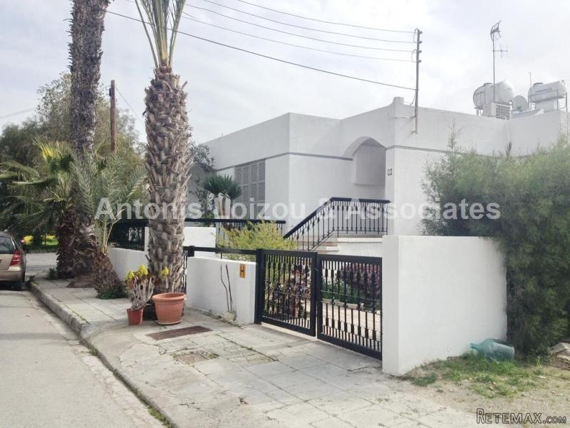 Four Bedroom detached house with..