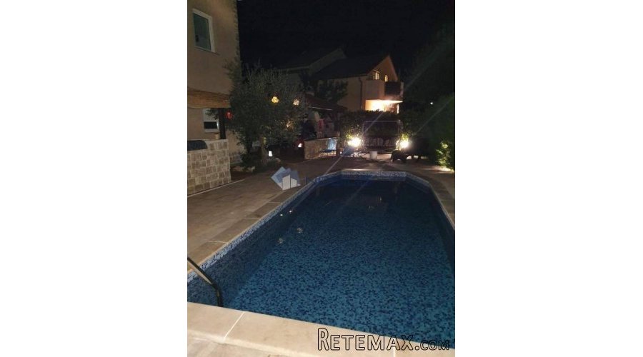 Otok Krk, Pinezići, stan 75 m2, bazen - 5