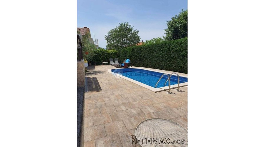 Otok Krk, Pinezići, stan 75 m2, bazen - 8