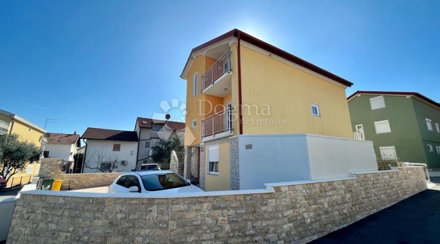 BILICE (ŠIBENIK) –APARTMANSKA KUĆA 100 M OD MORA - 3