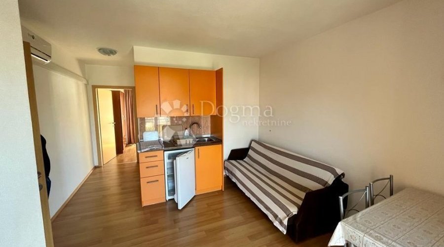 BILICE (ŠIBENIK) –APARTMANSKA KUĆA 100 M OD MORA - 9