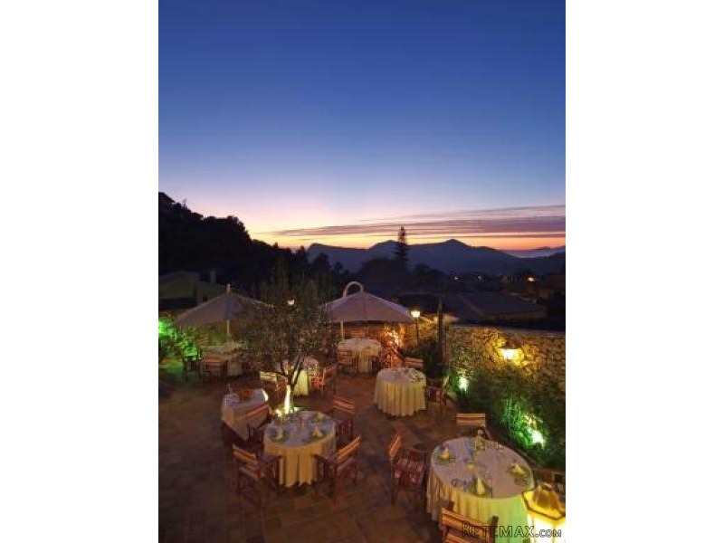 Cosy Village Hotel With Spectacular..