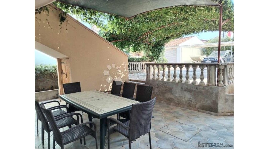 MURTER - APARTMANSKA KUĆA 500m OD MORA - 2
