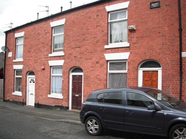 1 Bedroom house to rent in Rochdale