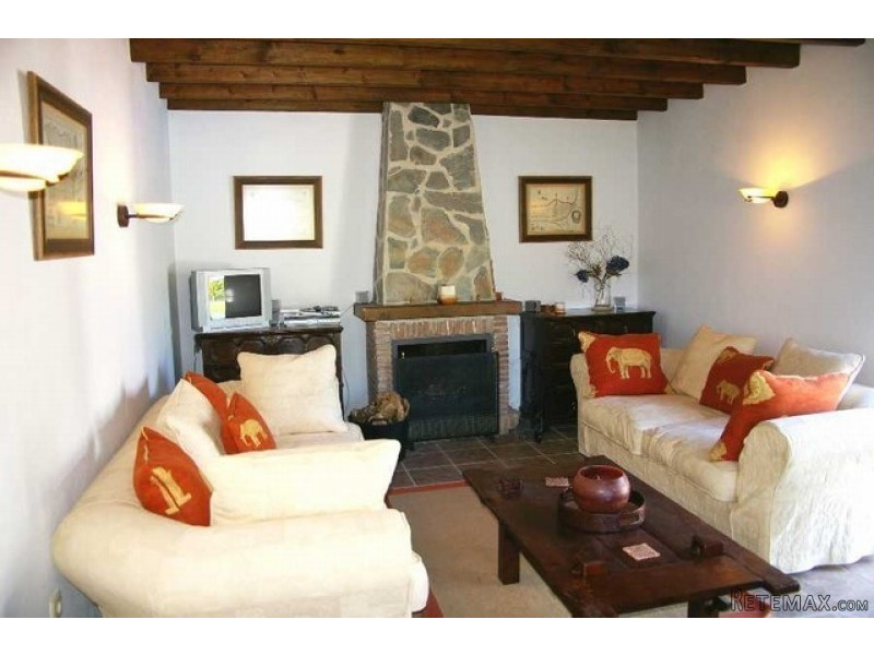 3 Bedroom Finca Villa - 2