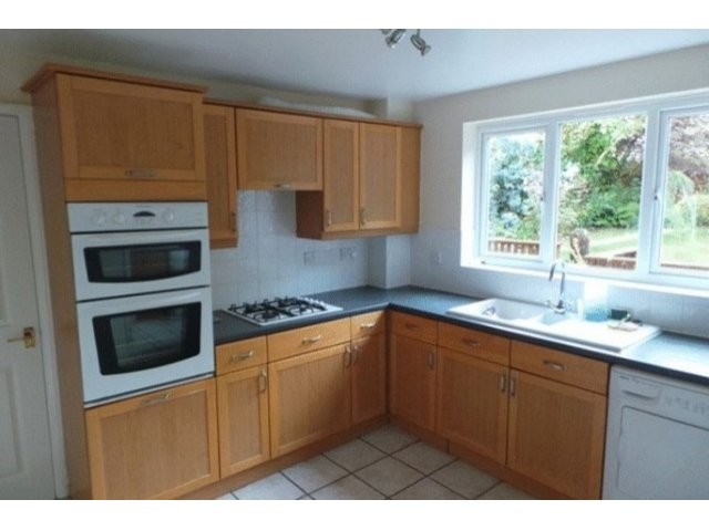4 Bed House To Let in Birmingham