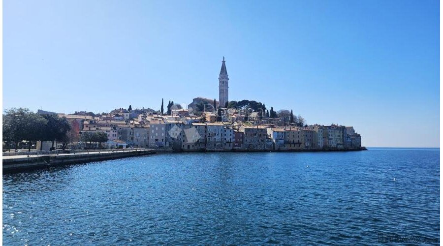ROVINJ, STAN 120M OD MORA