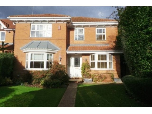 4 Bed House To Let in Birmingham - 2