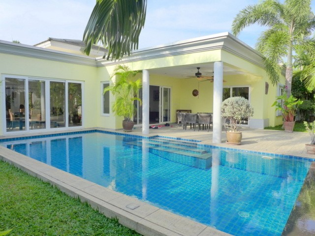 Charming 3 bedroom pool villa at Siam..